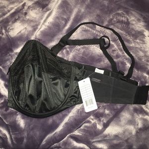 Black Strapless Bra